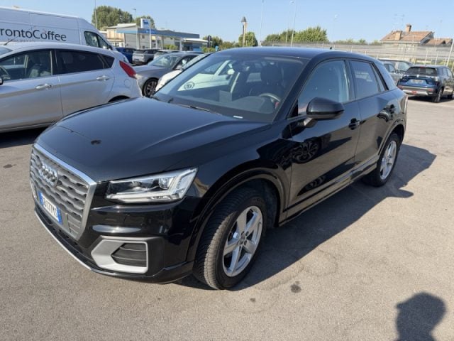 Audi Q2 30 TDI Business Design - foto 3 di 4