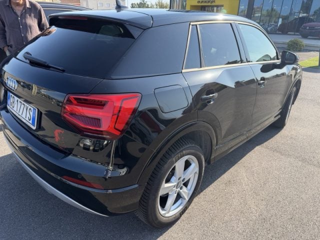Audi Q2 30 TDI Business Design - foto 2 di 4