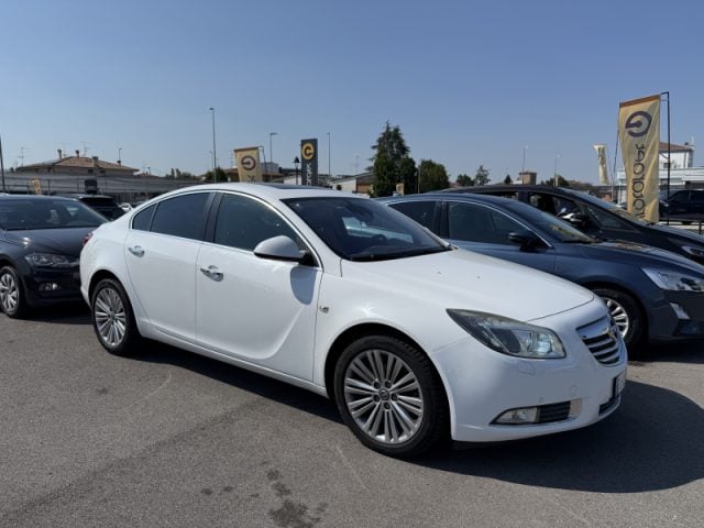 Opel Insignia 2.0 CDTI 4x4 160CV Start&Stop 4 porte Cosmo, del 2011, 199.900 km, in vendita a Pieve Di Cento (BO)