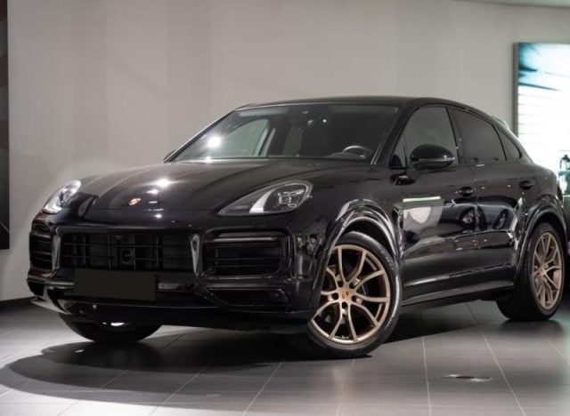 Porsche Cayenne Coupé 3.0 V6, del 2020, 46.600 km, in vendita a Pieve Di Cento (BO)