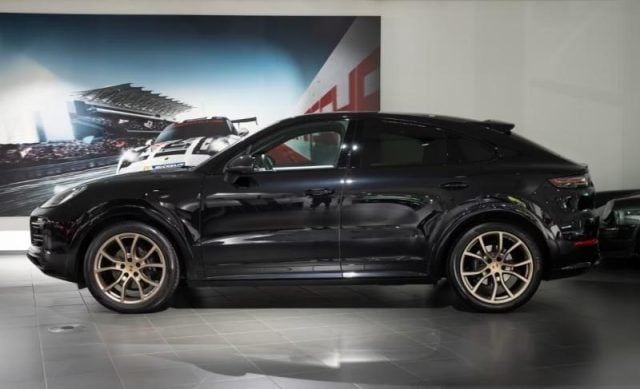Porsche Cayenne Coupé 3.0 V6 - foto 3 di 4