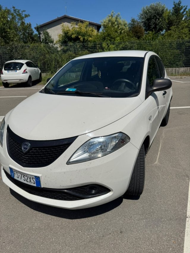 Lancia Ypsilon 1.2 69 CV 5 porte GPL Ecochic Elefantino Blu, del 2018, 161.000 km, in vendita a Pieve Di Cento (BO)