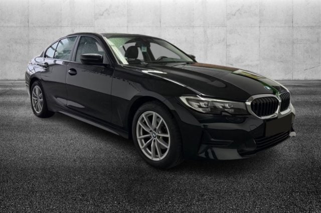 BMW 320 d - foto 2 di 4