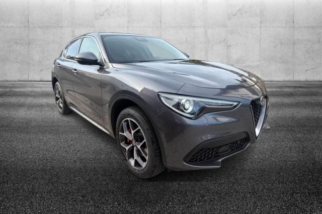 Alfa Romeo Stelvio 2.0 Turbo 200 CV AT8 Q4 Super - foto 2 di 4