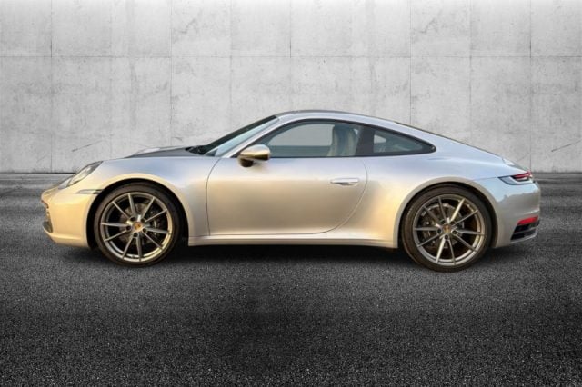 Porsche 911 Carrera - foto 4 di 4