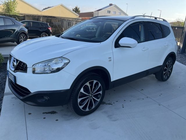 Nissan Qashqai+2 2.0 dCi DPF Tekna - foto 3 di 4