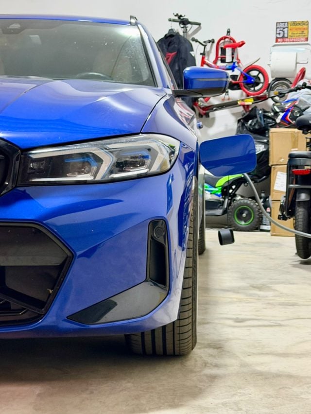BMW 330 e Touring - foto 3 di 4