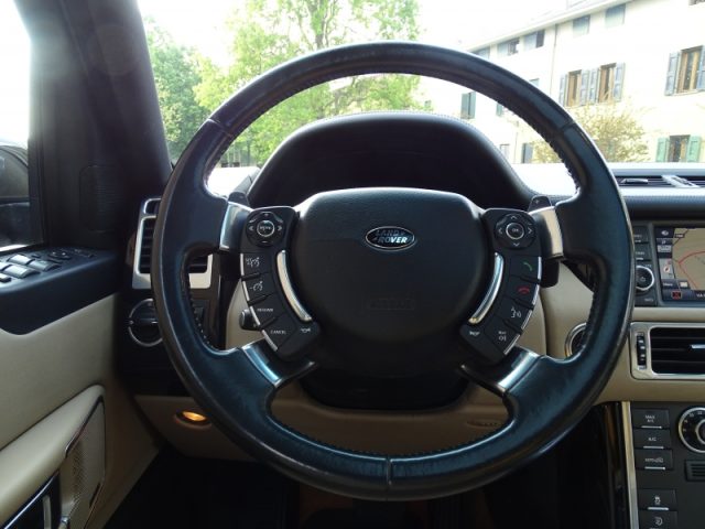 Land Rover Range Rover 4.4 TDV8 HSE - foto 4 di 4