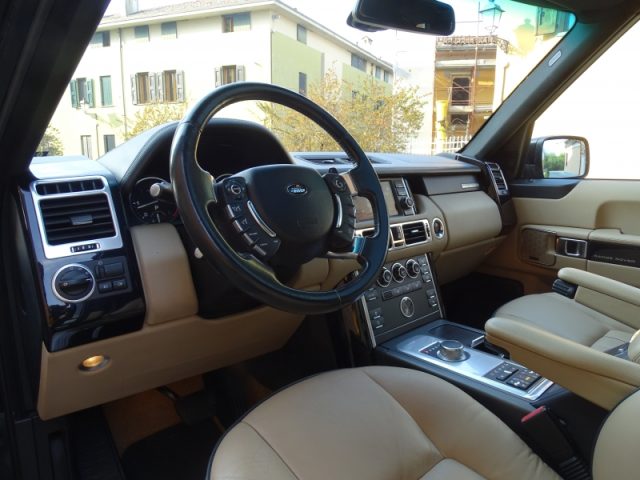 Land Rover Range Rover 4.4 TDV8 HSE - foto 3 di 4