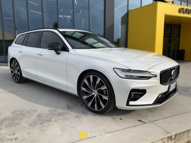 Volvo V60 B4 (d) automatico Plus Dark usato a PIEVE DI CENTO