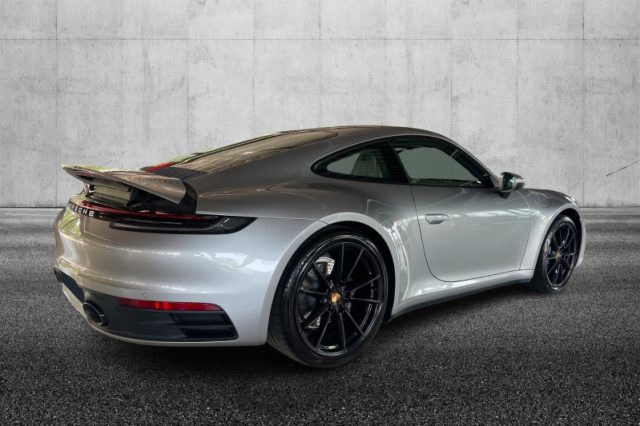 Porsche 911 Carrera - foto 3 di 4