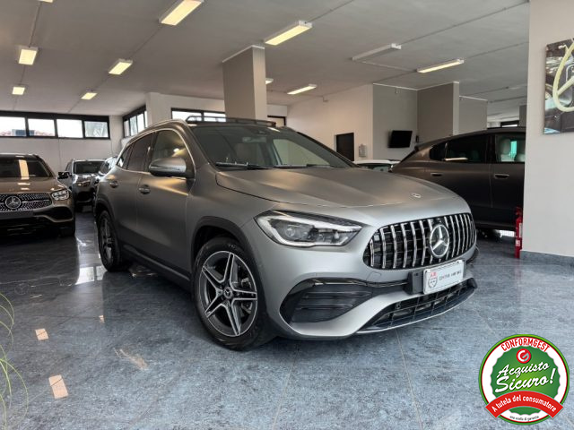 Mercedes-Benz GLA 200 d AMG Premium Tetto Multibeam Designo Full Opt - foto 3 di 4