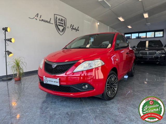 Lancia Ypsilon 1.2 69 CV 5 porte GPL Ecochic Elefantino Blu - foto 2 di 4
