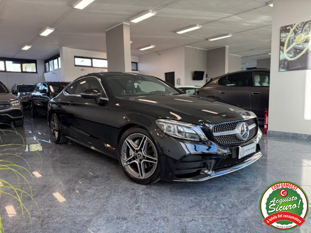 Mercedes-Benz C 220 d Auto Coup� Amg Premium Cockpit Led Full Opt - foto 3 di 4
