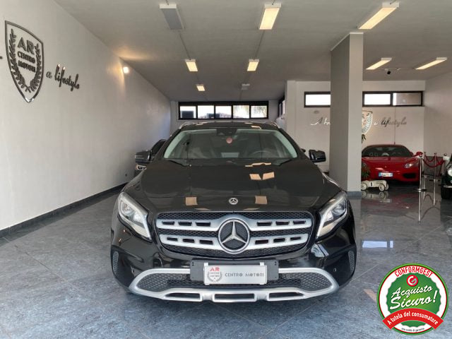 Mercedes-Benz GLA 200 d Automatic 4Matic Sport Plus Da Vetrina - foto 2 di 4