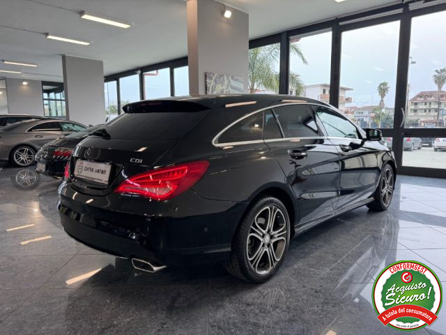 Mercedes-Benz CLA 200 d S.W. Automatic Sport Edition Cerchi 18" - foto 4 di 4