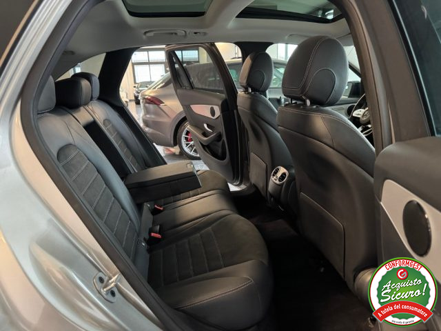 Mercedes-Benz GLC 220 d 4Matic Premium Plus Tetto Night Full Opt, del 2022, 169.000 km, in vendita a Giugliano In Campania (NA)