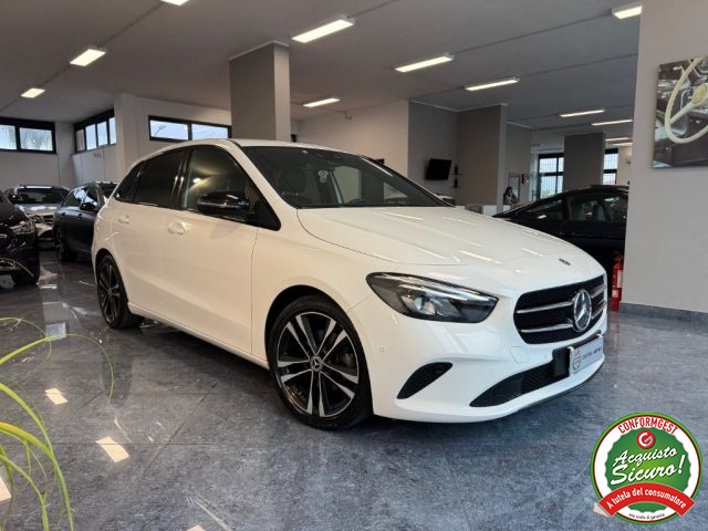 Mercedes-Benz B 180 d Sport Plus Cockpit Night led Full Opt - foto 3 di 4