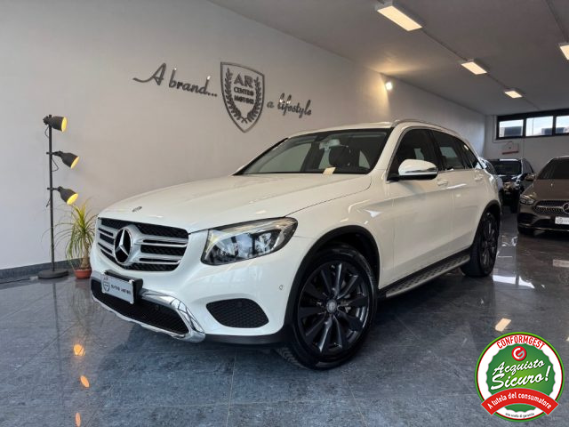 Mercedes-Benz GLC 220 d 4Matic Sport Pedane Fari Led Stupenda usato a GIUGLIANO IN CAMPANIA