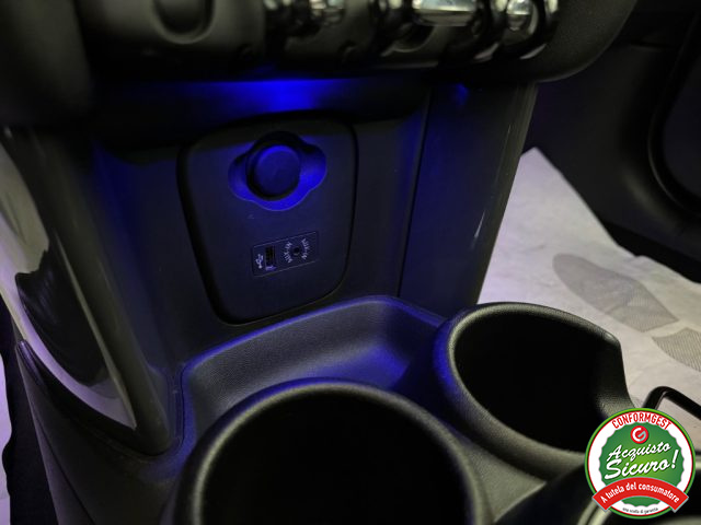 MINI Cooper D 1.5 D Boost 5p Autom Tetto Navi Led Full Opt, del 2016, 129.000 km, in vendita a Giugliano In Campania (NA)