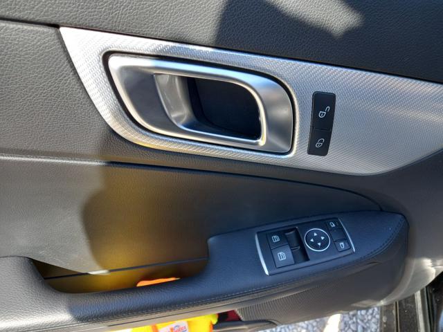 Mercedes-Benz SLK 180 Sport AUTOM-PELLE-NAVI-PDC-RETROC-GOMMATA usato a ROMA