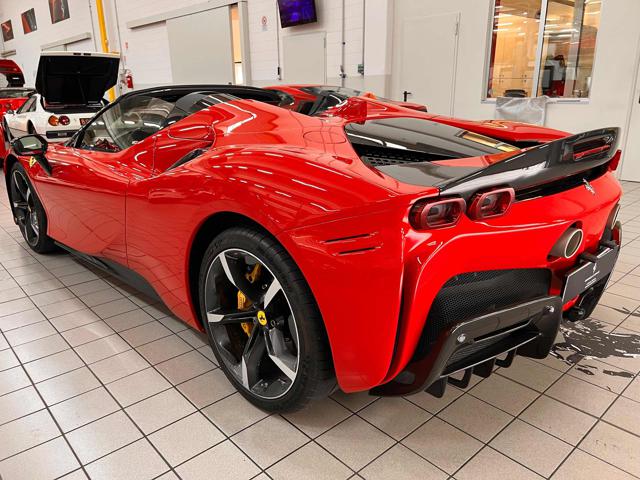 Ferrari SF90 Spider - foto 4 di 4