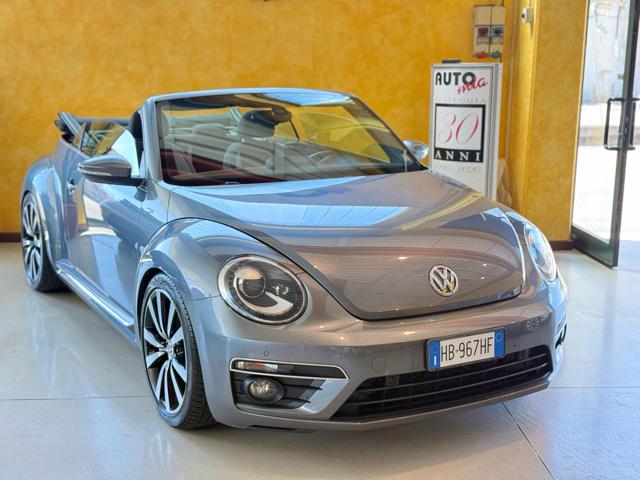 Volkswagen Maggiolino Cabrio 1.4 TSI R-Line #Fender - foto 2 di 4
