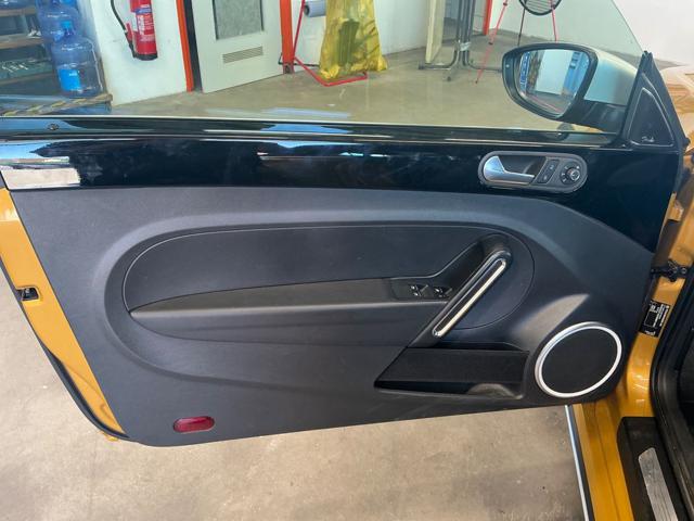 Volkswagen Maggiolino Cabrio 1.4 TSI Dune BlueMotion Technology - foto 4 di 4