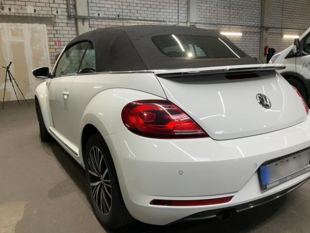 Volkswagen Maggiolino Cabrio 1.2 TSI Sound - foto 3 di 4