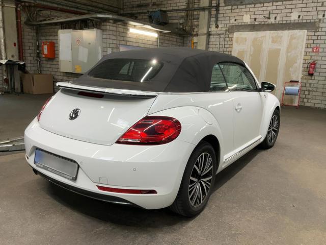 Volkswagen Maggiolino Cabrio 1.2 TSI Sound - foto 2 di 4
