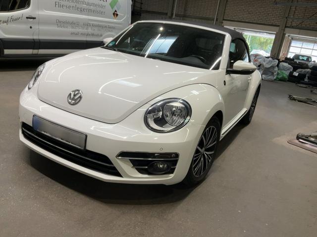 Volkswagen Maggiolino Cabrio 1.2 TSI Sound, del 2017, 76.056 km, in vendita a Monticelli Brusati (BS)