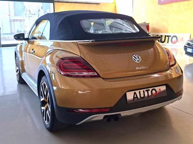 Volkswagen Maggiolino Cabrio 1.4 TSI Dune BlueMotion Technology - foto 3 di 4