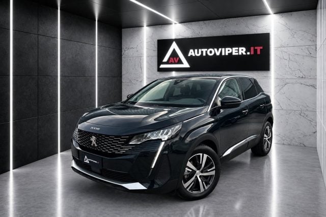 Peugeot 3008 BlueHDi 130 EAT8 Allure Pack, del 2023, 50.000 km, in vendita a Afragola (NA)