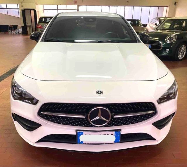 Mercedes-Benz CLA 200 d Automatic 4Matic Shooting Brake Premium AMG - foto 4 di 4
