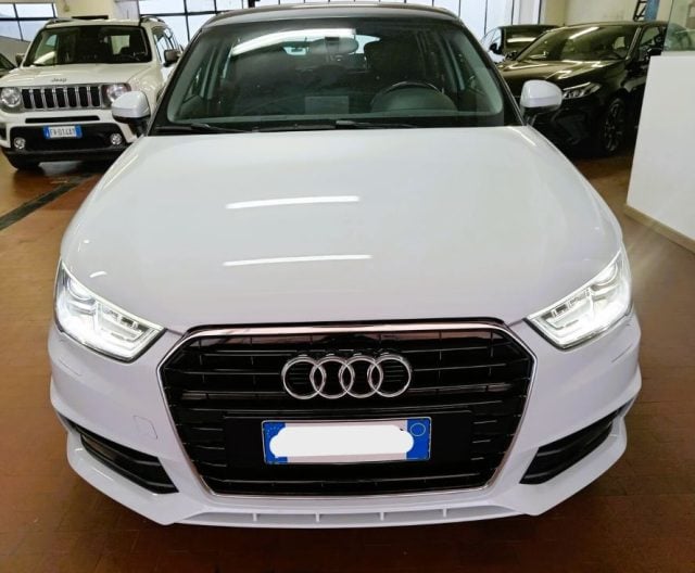 Audi A1 1.0 TFSI ultra S tronic Sport S-LINE OK NEOPATENTA - foto 2 di 4