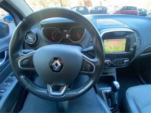 Renault Captur TCe 150 CV EDC FAP Initiale Paris AUTOM.NAVIGATORE usato a MILANO