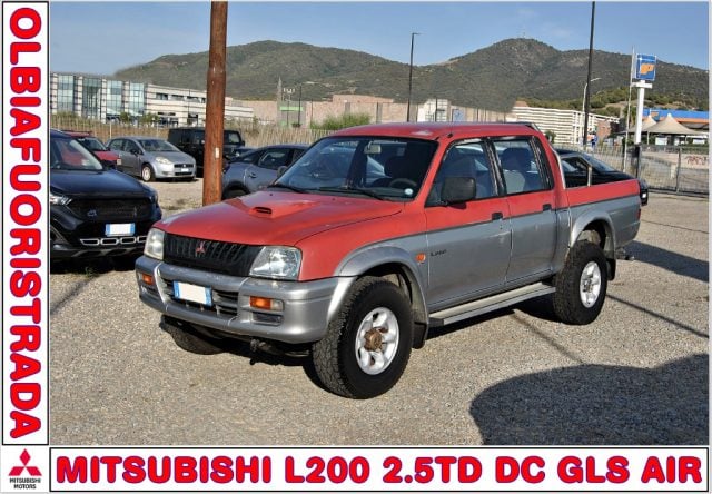 Mitsubishi L200 2.5 TDI 4WD Double Cab Pup. GLS Air, del 1999, in vendita a Olbia (OT)
