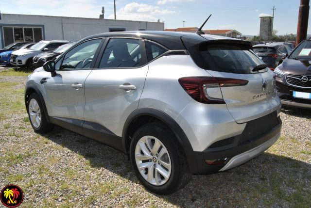 Renault Captur TCe 90 CV Zen, del 2022, 34.250 km, in vendita a Olbia (OT)
