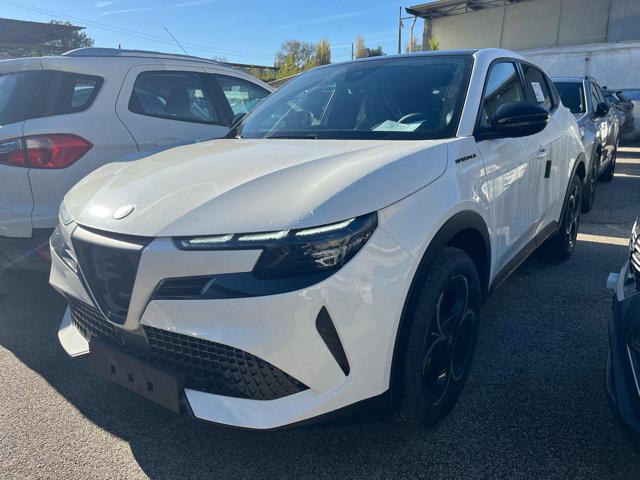 Alfa Romeo Junior SPECIALE +Tetto 1.2 Hybrid 145 CV eDCT6 km 0 a NAPOLI
