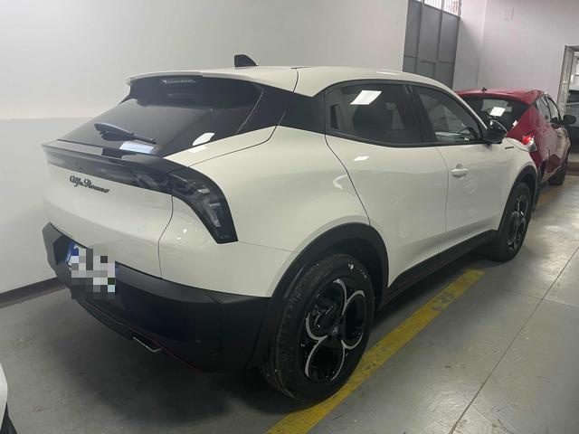 Alfa Romeo Junior SPECIALE 1.2 Hybrid 145 CV eDCT6 SPECIALE - foto 4 di 4