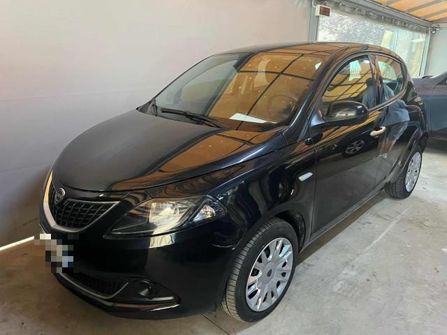 Lancia Ypsilon 1.0 FireFly 5 porte S&S Hybrid 70cv usato a NAPOLI