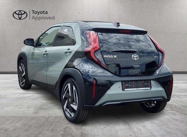 Toyota Aygo X PREMIUM 1.5 Hybrid 115 CV 5 porte - foto 3 di 4