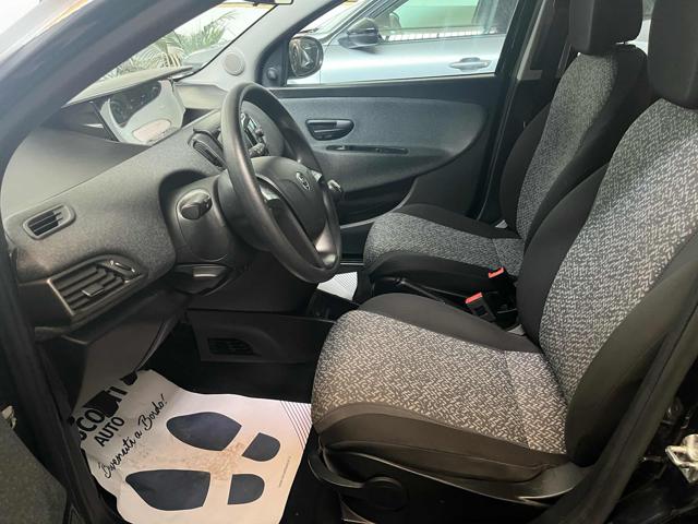 Lancia Ypsilon 1.0 FireFly HYBRID 70cv S&S Ecochic - foto 4 di 4
