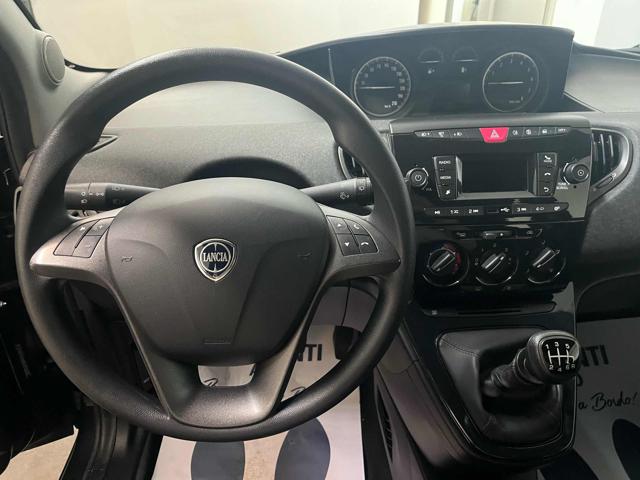 Lancia Ypsilon 1.0 FireFly HYBRID 70cv S&S Ecochic - foto 3 di 4