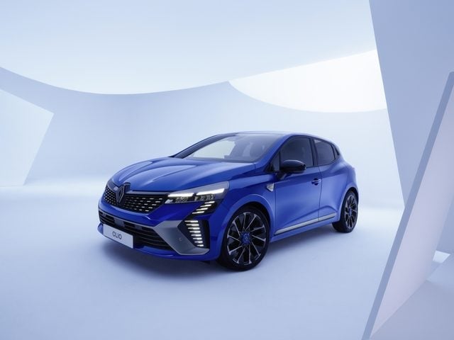 Renault Clio ECO-G 100 CV 5 porte Techno km 0 a NAPOLI