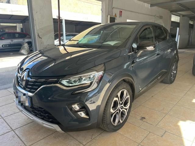 Renault Captur TECHNO 1.0 GPL 100CV, del 2024, 49.000 km, in vendita a Napoli (NA)