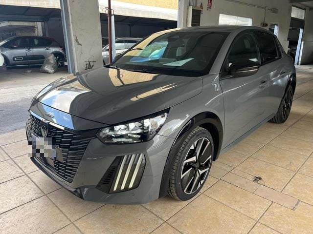 Peugeot 208 GT Hybrid 145 e-DCS6, del 2025, 26.000 km, in vendita a Napoli (NA)