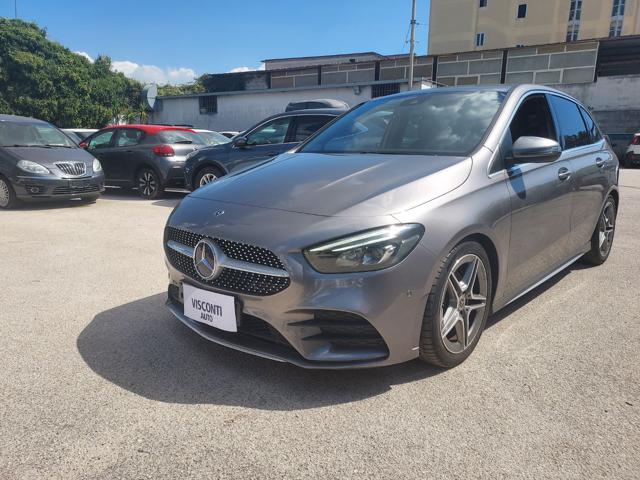 Mercedes-Benz B 180 180 CDI AMG PREMIUM, del 2019, 65.000 km, in vendita a Napoli (NA)