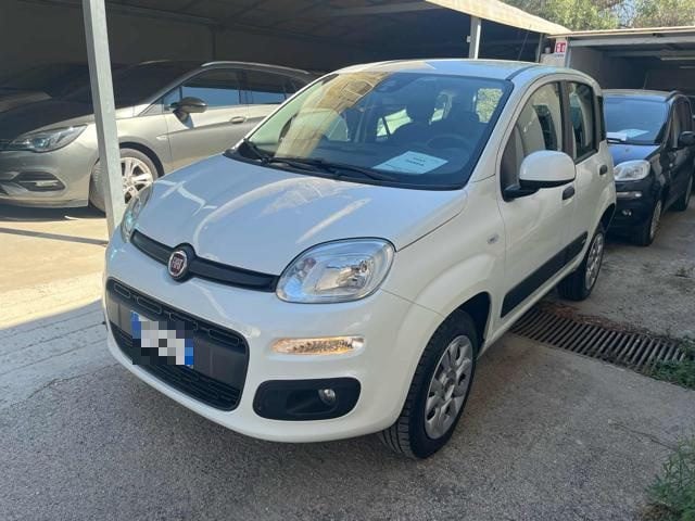 Fiat Panda 0.9 TwinAir Turbo Natural Power Easy, del 2018, 71.000 km, in vendita a Napoli (NA)