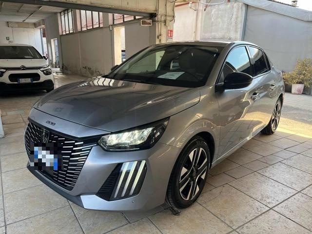 Peugeot 208 ALLURE PureTech 100 Stop&Start 5 porte, del 2025, 26.000 km, in vendita a Napoli (NA)